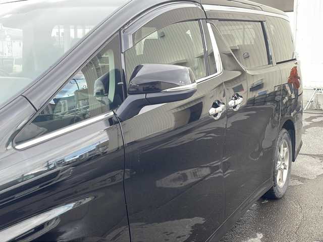 トヨタ ヴェルファイア Z 道北・旭川 2020(令2)年 7.4万km ブラック 4WD/ワンオーナー/寒冷地仕様/純正ディスプレイオーディオ/　ＣＤ・ＤＶＤ・フルセグＴＶ・ＢＴ/純正フリップダウンモニター/ステアリングリモコン/バックカメラ/デジタルインナミラー/トヨタセーフティセンス/　プリクラッシュセーフティシステム/　レーンディパーチャーアラート/　オートマチックハイビーム/　レーダークルーズコントロール/スマートキー一体型純正エンジンスターター/ブレーキホールド/２列目オットマン/ビルトインETC/社外１７インチアルミ/左パワースライドドア/スペアキー
