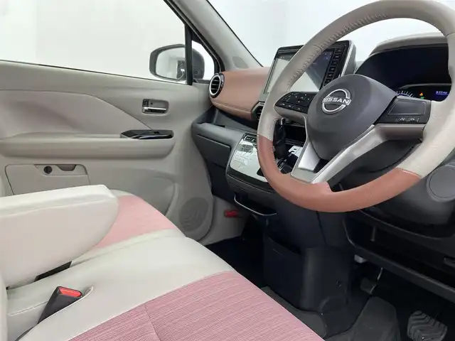 日産 デイズ ボレロ 宮城県 2024(令6)年 0.3万km ホワイトパール 純正９型ナビ　/アラウンドビューモニター　/ナビ連動ドライブレコーダー　/ＬＥＤヘッドライト　/ＥＴＣ２．０　/専用１４インチアルミホイール　/エマージェンシーブレーキ　/車線逸脱警報　/オートハイビーム　/禁煙車