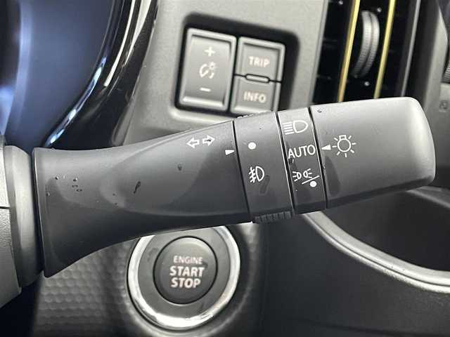 スズキ ハスラー HYBRID X 滋賀県 2025(令7)年 0.1万km未満 オフブルーメタリック/ソフトベージュメタリック 届出済未使用車/２トーンカラー仕様/純正９型ナビ/【CD/DVD/Bluetooth/フルセグTV/AppleCarPlay】/全方位モニター/スズキセーフティサポート/・デュアルカメラブレーキサポート/・誤発進抑制機能/・車線逸脱抑制機能/・車線逸脱警報機能/・ふらつき警報機能/・先行車発進お知らせ機能/・アダプティブクルーズコントロール/・ハイビームアシスト/・標識認識機能/・後退時ブレーキサポート/・後方誤発進抑制機能/シートヒーター/ステアリングスイッチ/ＬＥＤライト/オートライト/コーナーセンサー