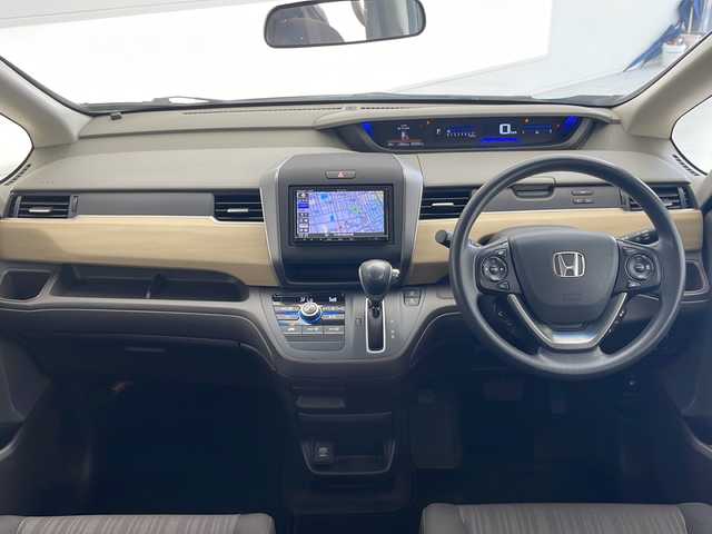 ホンダ フリード G ホンダセンシング 愛知県 2018(平30)年 4.3万km プレミアムスパークルブラックパール ホンダセンシング/衝突軽減システム/７インチSDナビ/両側パワースライドドア/クルーズコントロール/フルセグ/CD/DVD/Bluetooth/バックカメラ/LEDヘッドライト/オートライト/ドライブレコーダー/ETC/ステアリングスイッチ/スマートキー/プッシュスタート