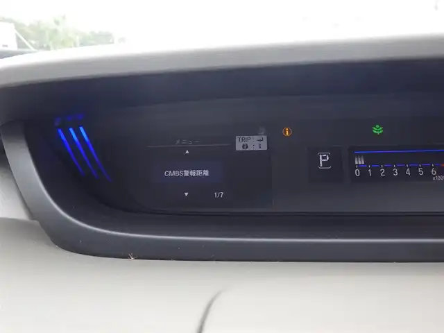 ホンダ フリード G ホンダセンシング 千葉県 2018(平30)年 4.4万km プレミアムスパークルブラックパール ホンダセンシング/・衝突軽減ブレーキ（CMBS）/・車線維持支援システム（LKAS）/・アダプティブクルーズコントロール（ACC）/・後方誤発進抑制機能/・誤発進抑制機能/両側パワースライドドア/社外SDナビ/地デジTV/【DVD/CD再生機能　Bluetooth接続】/バックカメラ/ETC/LEDヘッドライト/ウインカーミラー/Honda スマートキー