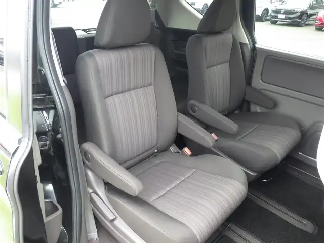 ホンダ フリード G ホンダセンシング 千葉県 2018(平30)年 4.4万km プレミアムスパークルブラックパール ホンダセンシング/・衝突軽減ブレーキ（CMBS）/・車線維持支援システム（LKAS）/・アダプティブクルーズコントロール（ACC）/・後方誤発進抑制機能/・誤発進抑制機能/両側パワースライドドア/社外SDナビ/地デジTV/【DVD/CD再生機能　Bluetooth接続】/バックカメラ/ETC/LEDヘッドライト/ウインカーミラー/Honda スマートキー