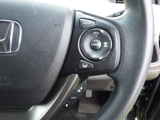 ホンダ フリード G ホンダセンシング 千葉県 2018(平30)年 4.4万km プレミアムスパークルブラックパール ホンダセンシング/・衝突軽減ブレーキ（CMBS）/・車線維持支援システム（LKAS）/・アダプティブクルーズコントロール（ACC）/・後方誤発進抑制機能/・誤発進抑制機能/両側パワースライドドア/社外SDナビ/地デジTV/【DVD/CD再生機能　Bluetooth接続】/バックカメラ/ETC/LEDヘッドライト/ウインカーミラー/Honda スマートキー