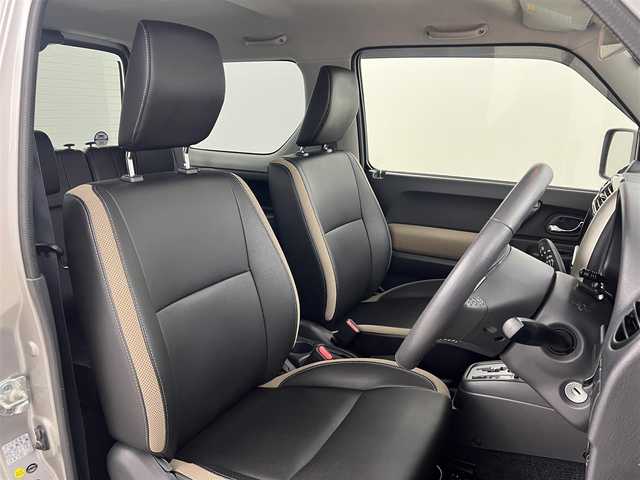 スズキ ジムニー ランドベンチャー 福島県 2018(平30)年 2.4万km スチールシルバーM 社外ナビ/・型番：MDV-S706/・フルセグTV/CD/DVD/Bluetooth/・ETC/・ドライブレコーダー/4WD/革巻きステアリング/・ステアリングリモコン/ハーフレザーシート/・シートヒーター/電動格納ミラー/純正フロアマット/ドアバイザー