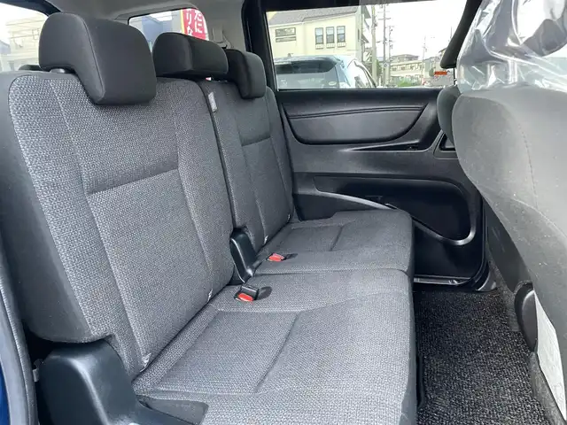 トヨタ シエンタ X 石川県 2019(令1)年 6.1万km コバルトブルーメタリック 社外メモリーナビ/フルセグTV/ETC/パワースライドドア/キーレス/レーダーブレーキ/レーンキープアシスト/ドライブレコーダー/保証書