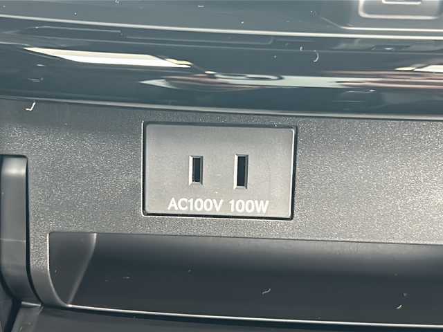 トヨタ アルファード Z 愛知県 2024(令6)年 0.9万km プラチナホワイトパールマイカ /禁煙//ワンオーナー//サンルーフ //デジタルインナーミラー//メーカーナビ //全方位カメラ//フルセグ/USB/BT/Miracast/HDMI//純正フリップダウンモニター//AC100V //置くだけ充電 //純正18AW//スペアタイヤ //パワーバックドア//両側パワースライドドア//ビルトインETC2.0 //オートリトラウィンカーミラー//黒革 //パワーシート //シートヒーター //エアシート//LEDオートライト //フォグ //オートハイビーム//PCS/ACC/RSA/LDA/RCTA/BSM/PKSB//安心降車アシスト//クリアランスソナー //コンビステア //ステアスイッチ//スマートキー //純正マット //純正バイザー//保証書 //取説 //記録簿 //スペアキー