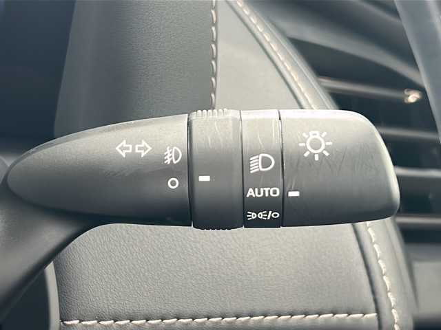 トヨタ アルファード Z 愛知県 2024(令6)年 0.9万km プラチナホワイトパールマイカ /禁煙//ワンオーナー//サンルーフ //デジタルインナーミラー//メーカーナビ //全方位カメラ//フルセグ/USB/BT/Miracast/HDMI//純正フリップダウンモニター//AC100V //置くだけ充電 //純正18AW//スペアタイヤ //パワーバックドア//両側パワースライドドア//ビルトインETC2.0 //オートリトラウィンカーミラー//黒革 //パワーシート //シートヒーター //エアシート//LEDオートライト //フォグ //オートハイビーム//PCS/ACC/RSA/LDA/RCTA/BSM/PKSB//安心降車アシスト//クリアランスソナー //コンビステア //ステアスイッチ//スマートキー //純正マット //純正バイザー//保証書 //取説 //記録簿 //スペアキー