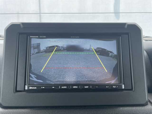 スズキ ジムニー XC 千葉県 2023(令5)年 1.6万km ジャングルグリーン セーフティサポート /ストラーダナビ /【型式：CN-E330D】/ラジオ/CD/Bluetooth/フルセグTV /バックカメラ /D/N席シートヒーター /ビルトインETC /オートライト/LEDヘッドライト /フロントフォグランプ/クルーズコントロール/パワーウィンドウ/パワーステアリング/ABS