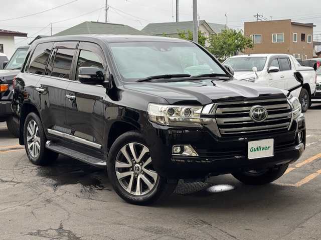トヨタ ランドクルーザー ZX 道東・釧路十勝 2015(平27)年 10.7万km ブラック ４WD/社外SDナビ(AVN-Z04iW)/CD/DVD/MSV/BT/フルセグTV/バックカメラ /サンルーフ/黒レザーシート/運転席メモリーシート/前席パワーシート/シートヒーター/エアーシート/クルーズコントロール/ETC/BSM/純正エンジンスターター/ウッドコンビステア/ヘッドランプクリーナー/純正フロアマット