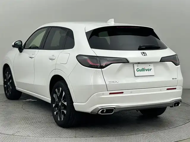 ホンダ ＺＲ－Ｖ ハイブリッド e:HEV Z 道央・札幌 2023(令5)年 0.6万km プラチナホワイトパール ・ワンオーナー/・４WD/・寒冷地仕様/・ホンダコネクトナビ/フルセグ/　BT/USB/Applecarplay/AndroidAuto/・マルチビューモニター/・BOSEサウンド/・ビルトインETC2.0/・ワイヤレス充電/・ホンダセンシング/・レーダークルーズコントロール/・レーンアシスト/・クリアランスソナー/・BSM/・ハンズフリーパワーバックドア/・LEDヘッドライト/・LEDアクティブコーナリングライト/・プッシュスタート/・スマートキー/・純正フロアマット/・保証書、取説
