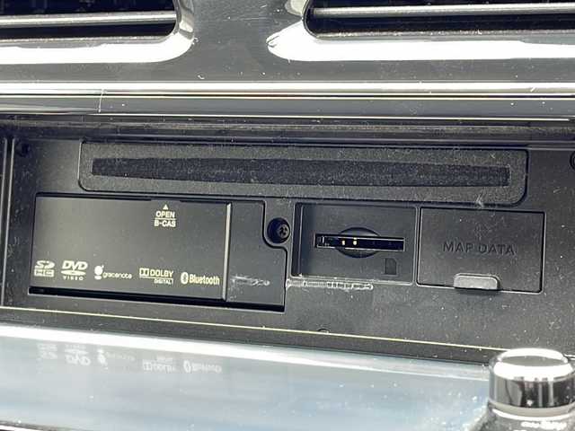 日産 セレナ ライダー 新潟県 2012(平24)年 11万km 黒 純正ナビ/（DTV/DVD/Bluetooth）/アルパイン製フリップダウン/冬タイヤ積載/左パワースライドドア/ビルドインETC/バックカメラ/サンシェード/HIDヘッドライト/フォグランプ/ウィンカーミラー/電格ミラー