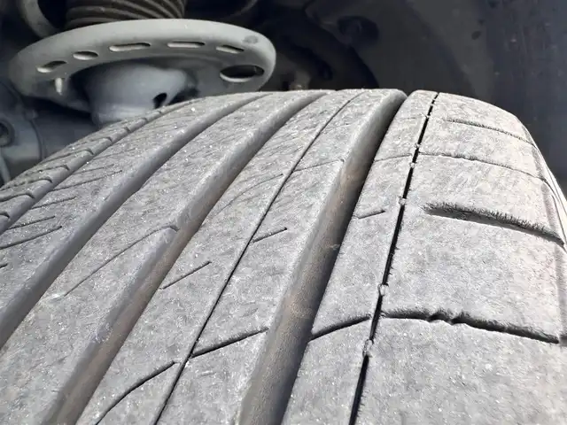 レクサス ＮＸ 300h Iパッケージ 宮城県 2018(平30)年 5.7万km ソニッククォーツ パーキングサポートブレーキ（静止物）/OP18インチAW/＝＝＝/セーフティシステムプラス/・プリクラッシュセーフティ/・レーンディパーチャーアラート/・アダプティブハイビームシステム/・レーダークルーズコントロール/純正ナビ/・CD/DVD/・Bluetooth/・フルセグTV/サイドカメラ/バックカメラ/ビルトインETC2.0/ドライブレコーダー/パワーバックドア/L_tex（合皮）シート/シートヒーター/ステアリングヒーター/パワーシート（運転席メモリー機能付）/革巻きステアリング/パドルシフト/ステアリングスイッチ/電動パーキングブレーキ/ブレーキホールド/角型LEDヘッドランプ/フォグランプ/オートライト/スマートキー＆プッシュスタート/電動格納ミラー/純正フロアマット/トノカバー/W/サイド/カーテン/ニーエアバッグ