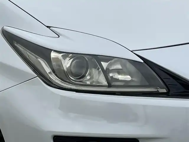 トヨタ プリウス S ツーリングセレ G’s 佐賀県 2013(平25)年 10.7万km ホワイトパールクリスタルシャイン こちらは現金またはオートローンご利用時の価格です/自社ローンご希望の方は別途その旨お申付け下さい/＊純正ナビ/＊CD/DVD/Bluetooth/＊バックカメラ/＊Autoライト/＊ＥＴＣ/＊電動格納ミラー/＊横滑り防止装置/＊盗難防止装置/＊フロアマット/＊ドアバイザー/＊パワステ/＊パワーウインドウ/＊ステアリングスイッチ/＊純正アルミホイール