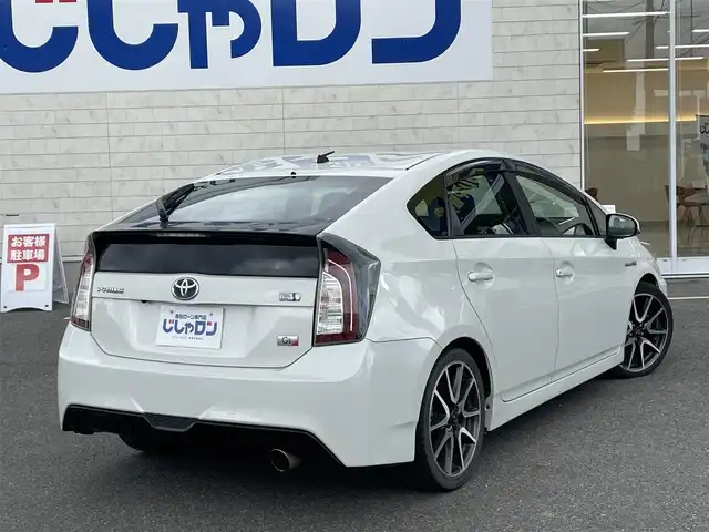 トヨタ プリウス S ツーリングセレ G’s 佐賀県 2013(平25)年 10.7万km ホワイトパールクリスタルシャイン こちらは現金またはオートローンご利用時の価格です/自社ローンご希望の方は別途その旨お申付け下さい/＊純正ナビ/＊CD/DVD/Bluetooth/＊バックカメラ/＊Autoライト/＊ＥＴＣ/＊電動格納ミラー/＊横滑り防止装置/＊盗難防止装置/＊フロアマット/＊ドアバイザー/＊パワステ/＊パワーウインドウ/＊ステアリングスイッチ/＊純正アルミホイール