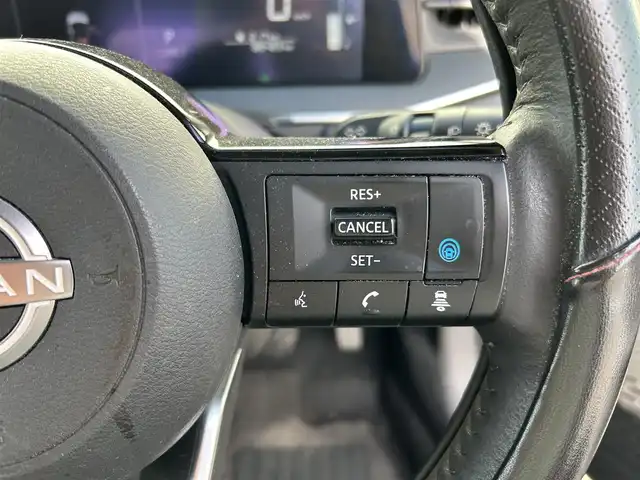 日産 ノート X 新潟県 2021(令3)年 8.9万km スーパーブラック ワンオーナー/フルエアロ/衝突軽減/全方位カメラ/純正ナビ/(AM/FM/BT/フルセグ)/デジタルインナーミラー/ETC/ドライブレコーダー/プロパイロット/追従クルーズコントロール/コーナーセンサー/シートヒーター/置くだけ充電/ハンドルヒーター/革巻きステアリング/ステアリングスイッチ/AUTOライト/AUTOハイビーム/LEDヘッドライト/フォグランプ/横滑り防止/プッシュスタート/スマートキー