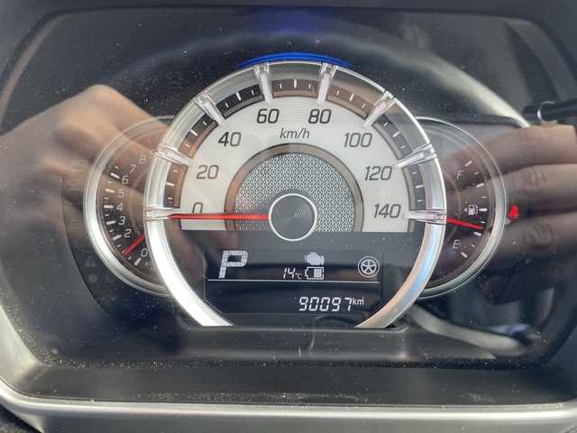 スズキ スペーシア カスタム HYBRID GS 宮城県 2018(平30)年 9万km ピュアホワイトP (株)IDOMが運営する【じしゃロン仙台店】の自社ローン専用車両になりますこちらは現金またはオートローンご利用時の価格です。自社ローンご希望の方は別途その旨お申付け下さい/純正ナビ/Bluetooth/フルセグ/パワースライドドア/ETC/全方位カメラ/衝突軽減システム