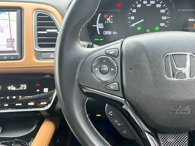 ホンダ ヴェゼル ハイブリッド Z ホンダセンシング 滋賀県 2020(令2)年 6.3万km クリスタルブラックパール 純正8インチナビ/Bluetooth/CD/DVD/iPod/AUX/フルセグTV/バックカメラ/追従クルーズコントロール/ホンダセンシング/ハーフレザーシート/シートヒーター/純正17インチアルミホイール/ETC