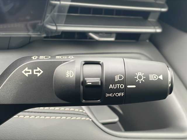 日産 セレナ e－パワー ハイウェイスター V 三重県 2025(令7)年 0.1千km プリズムホワイト 登録済未使用車/純正12.3型ナビ/全周囲カメラ/ワイヤレス充電器/プロパイロット/BSM/ビルトインETC2.0/デジタルインナーミラー/両側パワースライドドア/スペアキー/USB・タイプC給電ポート/レーダークルーズコントロール/レーンキープアシスト/衝突軽減ブレーキ/革巻きステアリング/ステアリングスイッチ/LEDヘッドライト/オートハイビーム/オートライト/電子パーキング/ウォークスルー/電動格納ミラー/禁煙車