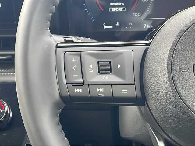 日産 セレナ e－パワー ハイウェイスター V 三重県 2025(令7)年 0.1千km プリズムホワイト 登録済未使用車/純正12.3型ナビ/全周囲カメラ/ワイヤレス充電器/プロパイロット/BSM/ビルトインETC2.0/デジタルインナーミラー/両側パワースライドドア/スペアキー/USB・タイプC給電ポート/レーダークルーズコントロール/レーンキープアシスト/衝突軽減ブレーキ/革巻きステアリング/ステアリングスイッチ/LEDヘッドライト/オートハイビーム/オートライト/電子パーキング/ウォークスルー/電動格納ミラー/禁煙車