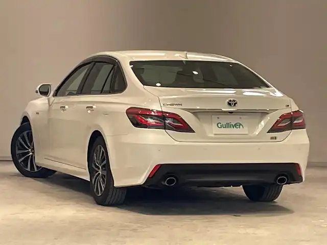 トヨタ クラウン ハイブリッド G 宮城県 2019(平31)年 1.1万km ホワイトパールクリスタルシャイン トヨタセーフティセンス/・プリクラッシュセーフティ/・レーンキープアシスト/・パーキングサポートブレーキ/・リアクロストラフィックアラート/・クリアランスソナー/・ブラインドスポットモニター/・ロードサインアシスト/・先行車発進告知/・車線逸脱警報装置/純正ナビ/・フルセグTV/BT/CD/DVD/・ビルドインETC/・バックカメラ/・ドライブレコーダー/アイドリングストップ/電子パーキング/・オートブレーキホールド/ヘッドアップディスプレイ/革巻きステアリング/・ステアリングスイッチ/パワーシート（全席）/・シートヒーター（運転席/助手席）/プッシュスタート/・スマートキー/LEDヘッドライト/・オートライト/・フォグライト/純正フロアマット