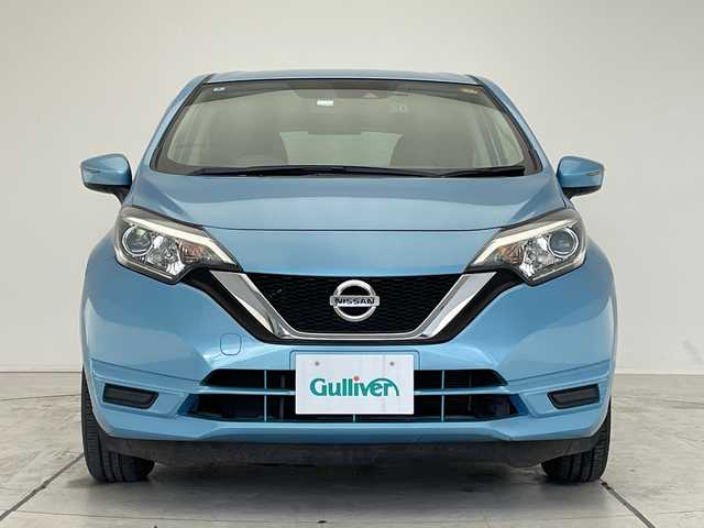 日産 ノート X 愛知県 2018(平30)年 4.8万km ソニックブルー 純正ナビ/バックカメラ/オートライト/ドライブレコーダー/ＥＴＣ/衝突軽減システム/ワンセグ/CD DVD/Bluetooth/ステアリングスイッチ/スマートキー/プッシュスタート