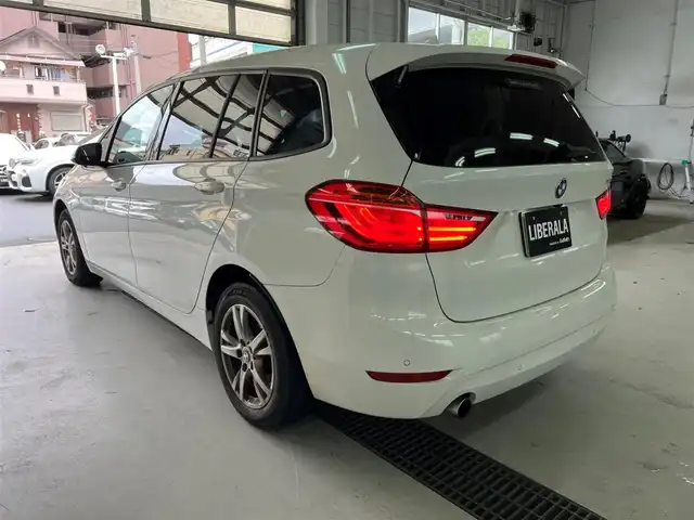 ＢＭＷ ２１８ｄ グランツアラー 兵庫県 2016(平28)年 11.2万km 白 純正ナビ/バックカメラ/サンルーフ/ETC/前後ドライブレコーダー/レーンキープアシスト/衝突軽減ブレーキ/横滑り防止装置/オートライト/パーキングアシスト/アイドリングストップ/コーナーセンサー/USB入力端子/LEDヘッドライト/AAC/スペアキー