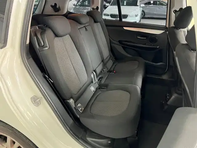 ＢＭＷ ２１８ｄ グランツアラー 兵庫県 2016(平28)年 11.2万km 白 純正ナビ/バックカメラ/サンルーフ/ETC/前後ドライブレコーダー/レーンキープアシスト/衝突軽減ブレーキ/横滑り防止装置/オートライト/パーキングアシスト/アイドリングストップ/コーナーセンサー/USB入力端子/LEDヘッドライト/AAC/スペアキー