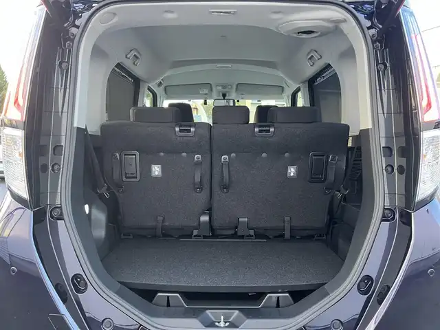 トヨタ ルーミー カスタムG－T 三重県 2022(令4)年 2.4万km クールバイオレットクリスタルシャイン 純正9インチディスプレイオーディオ（AppleCarplay/AndroidAuto/Bluetooth/AM/FM/地デジTV/USB)/ディスプレイオーディオパッケージ（外部入力用USB端子/GPSアンテナ/バックカメラ/ステアリングスイッチ）/コンフォートパッケージ（シートヒーター/シートバックテーブル）/スマートアシスト（衝突回避支援ブレーキ/衝突警報/車線逸脱警報/ふらつき警報/ブレーキ制御付誤発進抑制/サイドビューランプ/先行車発進お知らせ/コーナーセンサー/アダプティブクルーズコントロール/アダプティブドライビングビーム/路外逸脱警報/標識認識）/ウェルカムパワースライドドア（運転席側/助手席側）/LEDヘッドランプ/オートライト/スペアキー/キーフリーシステム/175/55R15タイヤ/15インチホイール/シルバー加飾付ピアノブラックセンターパネル/オートエアコン/充電用USB端子/シルバー加飾付ステアリングホイール/ステアリングスイッチ（カラーマルチインフォメーションディスプレイ/アダプテイブクルーズコントロール/スポーツモード）/撥水機能付ブラックファブリックシート