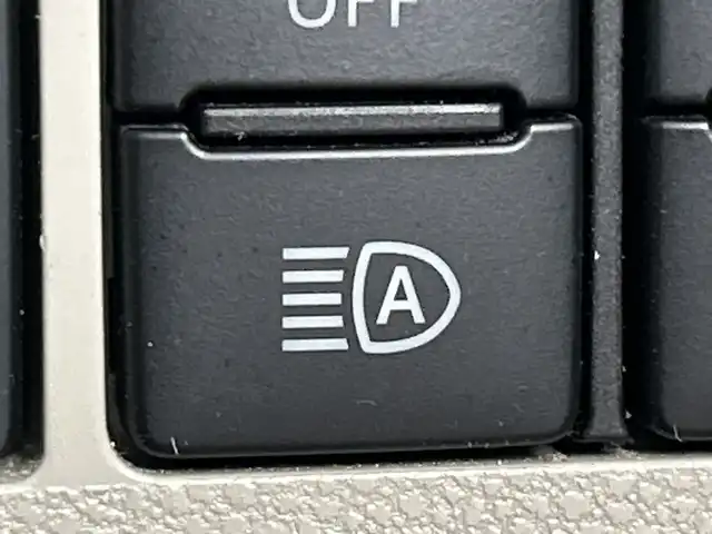 ダイハツ タント X SA Ⅲ 三重県 2018(平30)年 4万km ファイアークォーツレッドM /禁煙車//スマートアシストIII//衝突軽減システム//社外メモリナビ//CD/DVD/BT//フルセグTV//バックカメラ//片側パワースライドドア//シートヒーター//ETC//ステアリングスイッチ//ロールサンシェード//純正14インチホイルキャップ//プッシュスタート//スマートキー//スペアキー有//保証書//取扱説明書