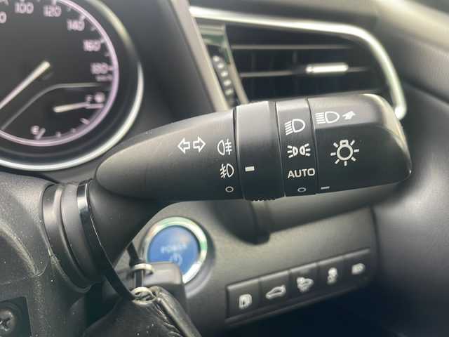 トヨタ カムリ G レザーパッケージ 福島県 2017(平29)年 11.1万km プラチナホワイトパールマイカ トヨタセーフティセンス/・オートマチックハイビーム/・車線逸脱警報装置/・アダプティブクルーズコントロール/・衝突被害軽減ブレーキ/・ブラインドスポットモニター/純正ナビ/・フルセグTV/BT/SD/CD/DVD/AUX/USB/FM/AM/・バックカメラ/・ドライブレコーダー/・ビルトインETC/レザーシート/・D+N席パワーシート/・D+N席シートヒーター/革張りステアリング/・ステアリングスイッチ/MTモード付AT/電子パーキング/・オートブレーキホールド/プッシュスタート/・スマートキー/・エンジンスターター/電動格納ミラー/・ウィンカーミラー/コーナーセンサー/LEDヘッドライト/・フォグランプ/・オートライト/寒冷地仕様/純正フロアマット/純正ドアバイザー/積込みスタッドレス/・溝7mm/・jokerAW