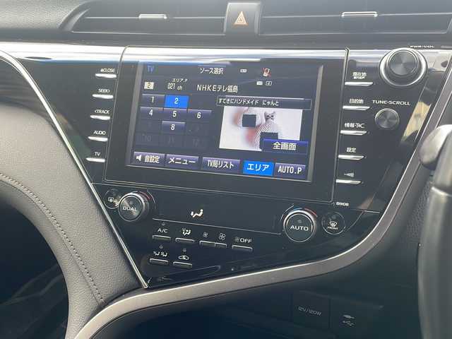 トヨタ カムリ G レザーパッケージ 福島県 2017(平29)年 11.1万km プラチナホワイトパールマイカ トヨタセーフティセンス/・オートマチックハイビーム/・車線逸脱警報装置/・アダプティブクルーズコントロール/・衝突被害軽減ブレーキ/・ブラインドスポットモニター/純正ナビ/・フルセグTV/BT/SD/CD/DVD/AUX/USB/FM/AM/・バックカメラ/・ドライブレコーダー/・ビルトインETC/レザーシート/・D+N席パワーシート/・D+N席シートヒーター/革張りステアリング/・ステアリングスイッチ/MTモード付AT/電子パーキング/・オートブレーキホールド/プッシュスタート/・スマートキー/・エンジンスターター/電動格納ミラー/・ウィンカーミラー/コーナーセンサー/LEDヘッドライト/・フォグランプ/・オートライト/寒冷地仕様/純正フロアマット/純正ドアバイザー/積込みスタッドレス/・溝7mm/・jokerAW