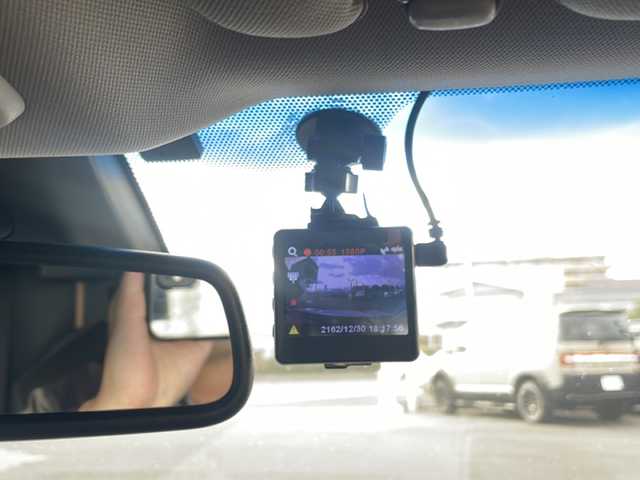 トヨタ カムリ G レザーパッケージ 福島県 2017(平29)年 11.1万km プラチナホワイトパールマイカ トヨタセーフティセンス/・オートマチックハイビーム/・車線逸脱警報装置/・アダプティブクルーズコントロール/・衝突被害軽減ブレーキ/・ブラインドスポットモニター/純正ナビ/・フルセグTV/BT/SD/CD/DVD/AUX/USB/FM/AM/・バックカメラ/・ドライブレコーダー/・ビルトインETC/レザーシート/・D+N席パワーシート/・D+N席シートヒーター/革張りステアリング/・ステアリングスイッチ/MTモード付AT/電子パーキング/・オートブレーキホールド/プッシュスタート/・スマートキー/・エンジンスターター/電動格納ミラー/・ウィンカーミラー/コーナーセンサー/LEDヘッドライト/・フォグランプ/・オートライト/寒冷地仕様/純正フロアマット/純正ドアバイザー/積込みスタッドレス/・溝7mm/・jokerAW