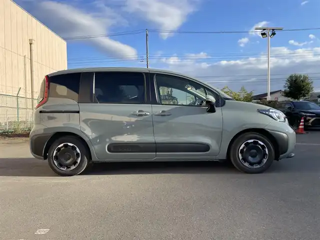 トヨタ シエンタ ハイブリッド Z 東京都 2025(令7)年 0.8万km アーバンカーキ 純正ナビ　/Bluetooth　/フルセグTV　/全周囲カメラ　/両側電動スライドドア　/レーダークルーズコントロールシステム　/BSM　/ドライブレコーダー　/純正フロアマット　/純正LED　/衝突被害軽減システム/ABS/横滑り防止装置/コーナーセンサー/レーンアシスト/盗難防止装置/オートライト/オートマチックハイビーム