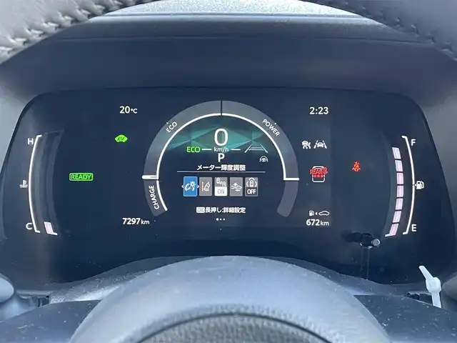 トヨタ シエンタ ハイブリッド Z 東京都 2025(令7)年 0.8万km アーバンカーキ 純正ナビ　/Bluetooth　/フルセグTV　/全周囲カメラ　/両側電動スライドドア　/レーダークルーズコントロールシステム　/BSM　/ドライブレコーダー　/純正フロアマット　/純正LED　/衝突被害軽減システム/ABS/横滑り防止装置/コーナーセンサー/レーンアシスト/盗難防止装置/オートライト/オートマチックハイビーム