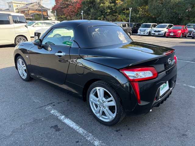 ダイハツ コペン ローブ 大阪府 2021(令3)年 1万km ブラックマイカメタリック 社外ナビ【CN-E330D】/　CD/BT/フルセグTV/バックカメラ/ETC/MTモード/シートヒーター/ハーフレザーシート/電動オープン/ドライブレコーダー/LEDヘッドライト/革巻きステアリング/ステアリングスイッチ/プッシュスタート/スマートキー/純正16インチアルミ