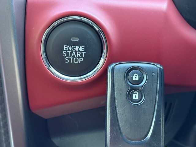 ダイハツ コペン ローブ 大阪府 2021(令3)年 1万km ブラックマイカメタリック 社外ナビ【CN-E330D】/　CD/BT/フルセグTV/バックカメラ/ETC/MTモード/シートヒーター/ハーフレザーシート/電動オープン/ドライブレコーダー/LEDヘッドライト/革巻きステアリング/ステアリングスイッチ/プッシュスタート/スマートキー/純正16インチアルミ