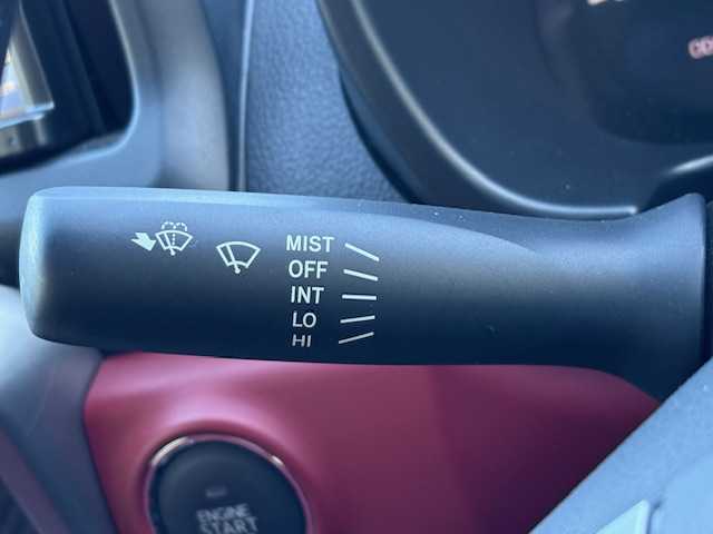 ダイハツ コペン ローブ 大阪府 2021(令3)年 1万km ブラックマイカメタリック 社外ナビ【CN-E330D】/　CD/BT/フルセグTV/バックカメラ/ETC/MTモード/シートヒーター/ハーフレザーシート/電動オープン/ドライブレコーダー/LEDヘッドライト/革巻きステアリング/ステアリングスイッチ/プッシュスタート/スマートキー/純正16インチアルミ