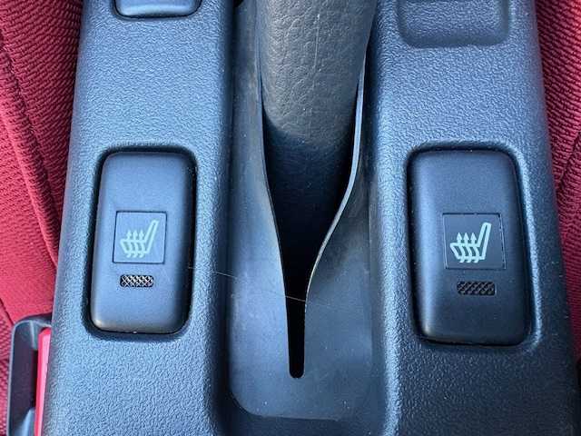 ダイハツ コペン ローブ 大阪府 2021(令3)年 1万km ブラックマイカメタリック 社外ナビ【CN-E330D】/　CD/BT/フルセグTV/バックカメラ/ETC/MTモード/シートヒーター/ハーフレザーシート/電動オープン/ドライブレコーダー/LEDヘッドライト/革巻きステアリング/ステアリングスイッチ/プッシュスタート/スマートキー/純正16インチアルミ