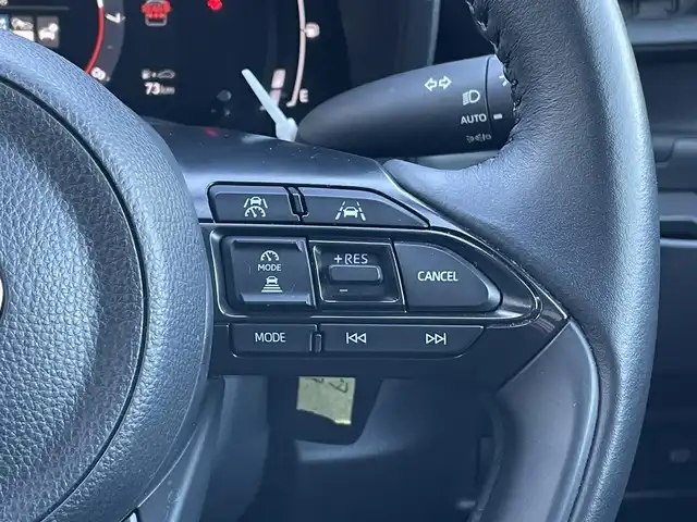 トヨタ シエンタ Z 東京都 2023(令5)年 2.7万km ブラック ワンオーナー/純正１０型ＤＡ＆フルセグ/・BluetoothAudio/・AppleCarPlay/AndroidAuto/ＬＥＤヘッドライト　/ハンズフリーパワースライドドア　/Ｂｉ－ＢｅａｍＬＥＤヘッドランプ　/ブラックファブリックコンビシート　/セーフティセンス　/（衝突回避支援パッケージ）/・プリクラッシュセーフティ/・レーンディパーチャーアラート/・レーダークルーズコントロール/・アダプティブクルーズコントロール/・ロードサインアシスト/・発進遅れ告知l機能/ブラインドスポットモニター/パーキングサポートブレーキ/バックカメラ/ビルトインETC車載器