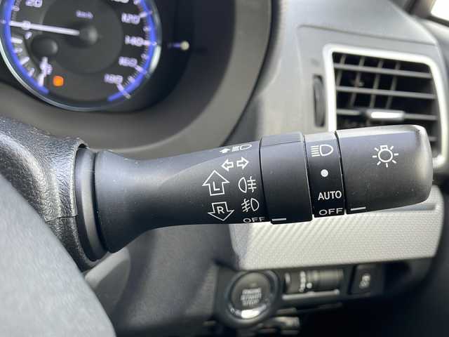 スバル レヴォーグ 1．6GT－S アイサイト 石川県 2015(平27)年 5.6万km クリスタルホワイトP 4WD/ターボ/アドバンストパッケージ/社外メモリナビ/（フルセグ・AM・FM・CD・DVD・BT）/バックカメラ/ETC/アイサイトVer3/追従クルーズコントロール/LEDヘッドランプ/オートライト/フォグランプ/純正18インチアルミ/革巻きステアリング/パドルシフト/パワーシート/USB電源