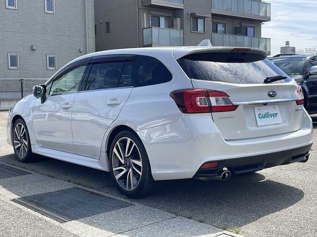 スバル レヴォーグ 1．6GT－S アイサイト 石川県 2015(平27)年 5.6万km クリスタルホワイトP 4WD/ターボ/アドバンストパッケージ/社外メモリナビ/（フルセグ・AM・FM・CD・DVD・BT）/バックカメラ/ETC/アイサイトVer3/追従クルーズコントロール/LEDヘッドランプ/オートライト/フォグランプ/純正18インチアルミ/革巻きステアリング/パドルシフト/パワーシート/USB電源