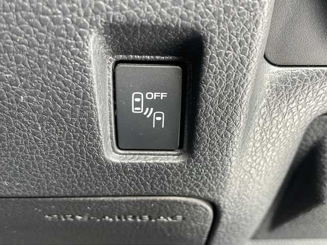 スバル レヴォーグ 1．6GT－S アイサイト 道東・釧路十勝 2015(平27)年 5.6万km クリスタルホワイトP 4WD/ターボ/アドバンストパッケージ/社外メモリナビ/（フルセグ・AM・FM・CD・DVD・BT）/バックカメラ/ETC/アイサイトVer3/追従クルーズコントロール/LEDヘッドランプ/オートライト/フォグランプ/純正18インチアルミ/革巻きステアリング/パドルシフト/パワーシート/USB電源