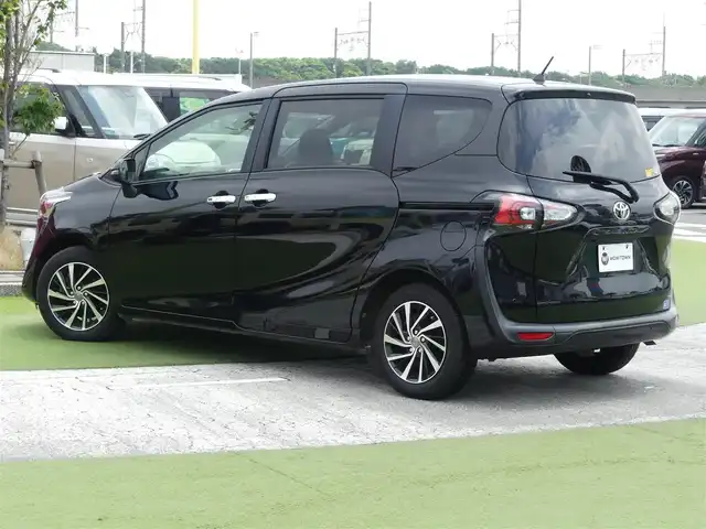 トヨタ シエンタ G セーフティエディション 千葉県 2020(令2)年 4.5万km ブラックマイカ Toyota Safety Sense/・プリクラッシュセーフティ/・レーンディパーチャーアラート/・オートハイビーム/アイドリングストップ/両側パワースライドドア/純正SDナビ/ワンセグTV/【CD再生機能　Bluetooth接続】/パノラミックビューモニター/前席シートヒーター/ステアリングヒーター/ステアリングスイッチ/革巻きステアリング/ETC/LEDヘッドライト/フォグライト/ウインカーミラー/クリアランスソナー/社外15インチアルミホイル/スマートキー