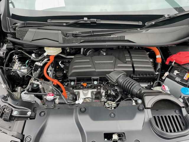 ホンダ ステップワゴン スパーダ eHEV 千葉県 2025(令7)年 0.1万km未満 クリスタルブラックパール 登録済未使用車/ホンダセンシング/●衝突軽減ブレーキ（CMBS）/●誤発進抑制機能/●後方誤発進抑制機能/●近距離衝突軽減ブレーキ/●歩行者事故低減ステアリング/●路外逸脱抑制機能/●渋滞追従機能付アダプティブクルーズコントロール（ACC）/●車線維持支援システム（LKAS）/●トラフィックジャムアシスト（渋滞運転支援機能）/●先行車発進お知らせ機能/●標識認識機能/●オートハイビーム/●アダプティブドライビングビーム/両側パワースライドドア/パワーバックドア/純正11.4インチナビ(LXM-247VFLi)/CD/DVD/USB/Bluetooth/フルセグTV/バックカメラ/ブラインドスポットインフォメーション/シートヒーター/パドルシフト/電動パーキング/オートブレーキホールド/２列目オットマン/純正16インチアルミホイール/ファブリック＆プライムスムースコンビシート/スペアキー