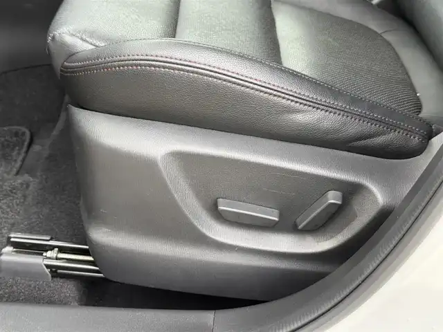 マツダ ＣＸ－５ XD Lパッケージ 道南・函館 2015(平27)年 4.4万km クリスタルホワイトパールマイカ ・ディーゼルターボ/・純正ＳＤナビ（ＢＴ，ＣＤ，ＤＶＤ）/・フルセグＴＶ/・衝突軽減ブレーキ/・クルーズコントロール/・車間認知支援システム/・バック＆サイドカメラ/・前席シートヒーター/・前席パワーシート/・ＢＯＳＥスピーカー/・前方ドライブレコーダー/・純正フロアマット/・ETC