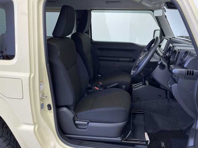 スズキ ジムニー XL 新潟県 2022(令4)年 0.8万km シフォンアイボリーM 社外ナビ　CD・DVD・Bluetooth/リフトアップ/社外ナビ/フルセグ/社外スターター/パートタイム4WD/アイドリングストップ/レーンキープアシスト/ダウンヒルアシストコントロール/社外前後バンパー/社外マフラー/TOYO OPENCOUNTRY  R/Tタイヤ