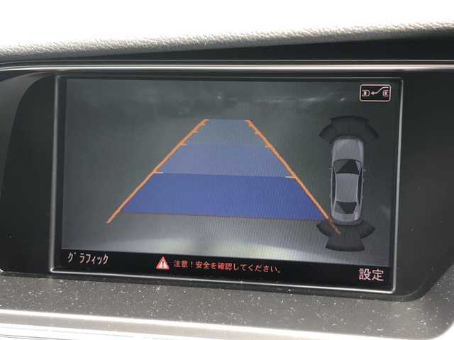 アウディ Ａ４ 2．0 TFSI 愛媛県 2014(平26)年 3.8万km 白 メーカーオプションナビ/・CD/DVD/フルセグTV/Bluetooth/MSV/バックカメラ/アクティブレーンアシスト/ブレーキワーニング/サイドアシスタント/アダクティブクルーズコントロール/パーキングエイド/黒革シート/・パワーシート/・シートヒーター/パドルシフト/ビルトインETC/革巻きステアリング/HIDオートライト/アイドリングストップ/プッシュスタート/・スペアキー/取扱説明書