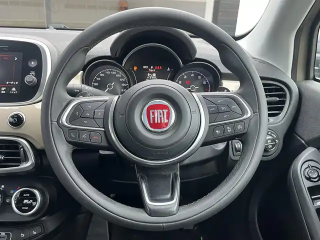 フィアット ５００Ｘ クロス 静岡県 2019(令1)年 3万km ベージュ ワンオーナー/レザーシート/ブラインドスポットアシスト/純正ディスプレイオーディオ/(Bluetooth/CarPlay/USB)/バックカメラ/アダプティブクルーズコントロール/レーンキープアシスト/パーキングアシスト/パワーシート /シートヒーター/スマートキー/ETC/ドライブレコーダー/純正フロアマット/純正17インチアルミホイール/保証書/取扱説明書/スペアキー