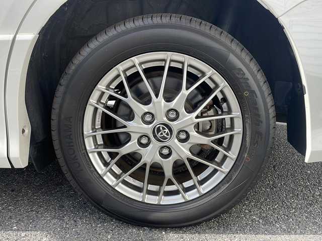 トヨタ ノア ハイブリッド Si 広島県 2017(平29)年 3.5万km ホワイトパールクリスタルシャイン 純正9インチナビ/(フルセグTV/CD/DVD/BT/AM/FM)/フリップダウンモニター/バックカメラ/衝突被害軽減システム/車線逸脱警報/クルーズコントロール/横滑り防止装置/ETC/アイドリングストップ/LEDヘッドライト/フォグランプ/オートライト/ウィンカーミラー/電動格納ミラー/純正１６インチAW/シートヒーター/シートリフター/プッシュスタート/スマートキー/フロアマット/ドアバイザー/スペアキー/取扱説明書/保証書