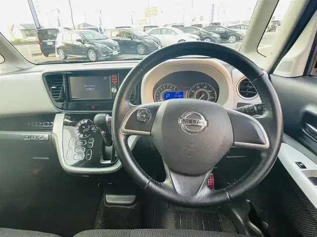 日産 デイズ ルークス ハイウェイスターターボ 岡山県 2014(平26)年 10.6万km ホワイトパール (株)IDOMが運営する【じしゃロン岡山店】の自社ローン専用車両になります。こちらは現金またはオートローンご利用時の価格です。自社ローンご希望の方は別途その旨お申付け下さい/両側パワスラ/バックモニター/全周囲カメラ/ETC
